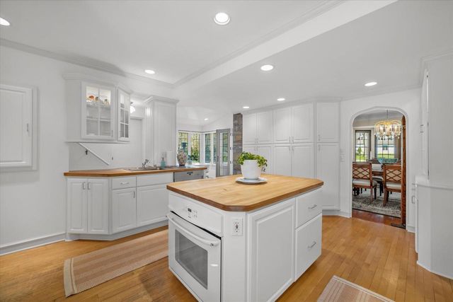 1140 Bywater LANE, Fox Point, WI 53217