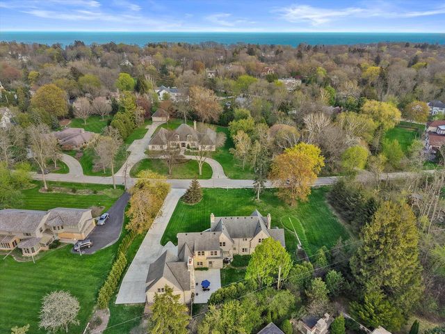 1140 Bywater LANE, Fox Point, WI 53217