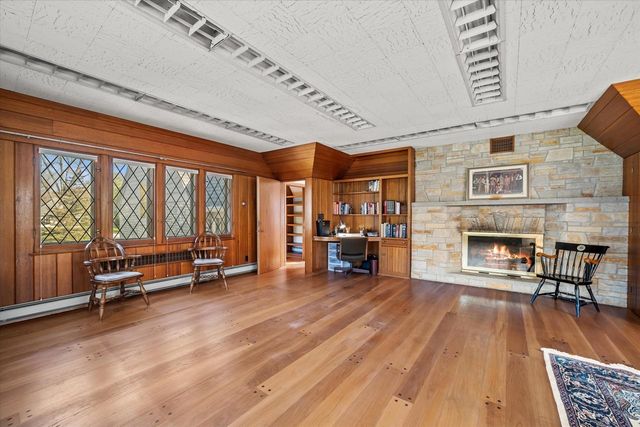 1140 Bywater LANE, Fox Point, WI 53217