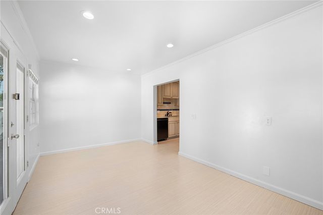 17429 Burbank Boulevard, Encino, CA 91316