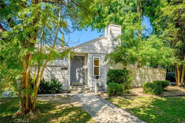 17429 Burbank Boulevard, Encino, CA 91316