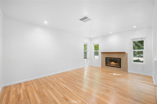 17429 Burbank Boulevard, Encino, CA 91316