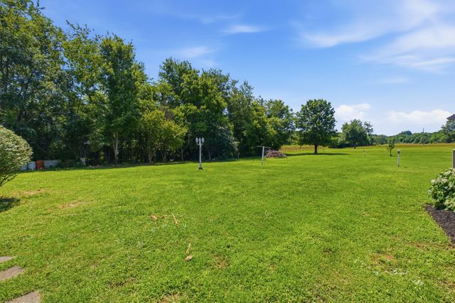 2453 Big Springs Rd, Lebanon, TN 37087