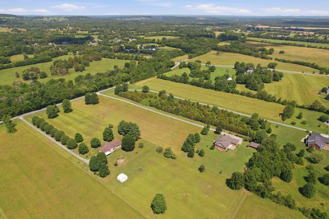 2453 Big Springs Rd, Lebanon, TN 37087