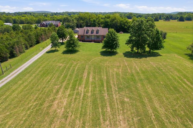 2453 Big Springs Rd, Lebanon, TN 37087