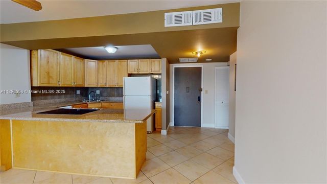 600 Three Islands Blvd 219, Hallandale Beach, FL 33009