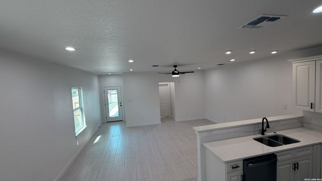 214 Pima, San Antonio, TX 78211