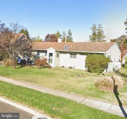110 DEEP DALE DR E #E, Levittown, PA 19056
