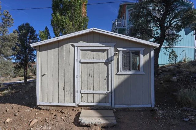 1541 Upland Drive, Baldwin Lake, CA 92314