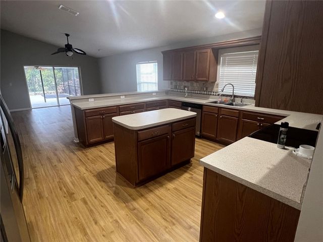 1063 BLUEGRASS DRIVE, Groveland, FL 34736