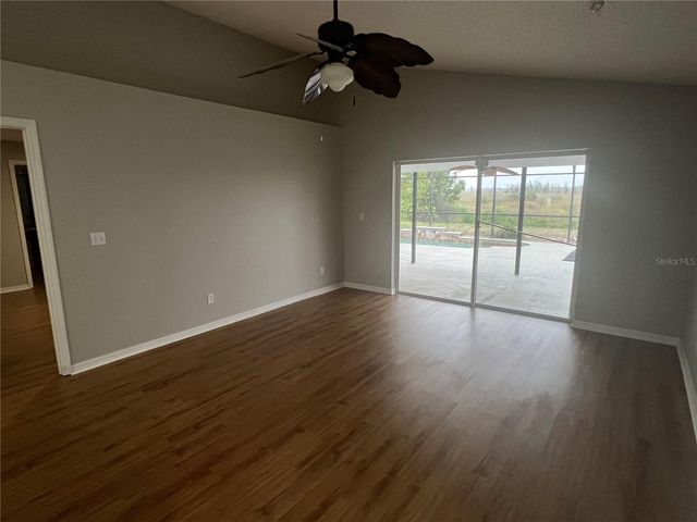 1063 BLUEGRASS DRIVE, Groveland, FL 34736