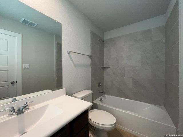 324 Mar Hill St, Seguin, TX 78155