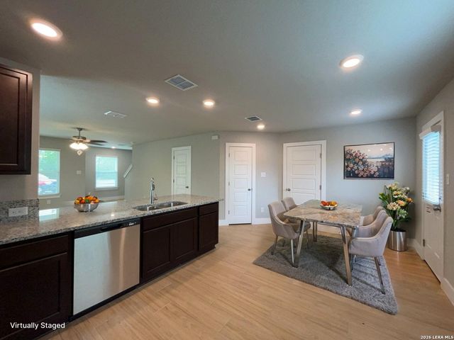 324 Mar Hill St, Seguin, TX 78155