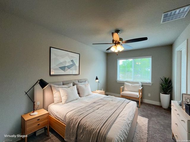 324 Mar Hill St, Seguin, TX 78155