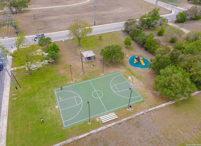 324 Mar Hill St, Seguin, TX 78155