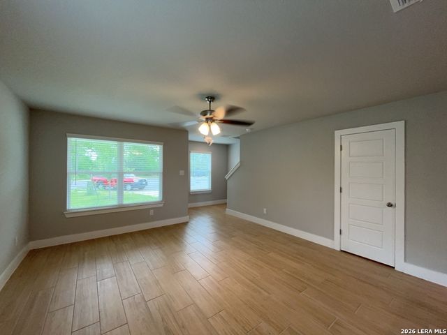 324 Mar Hill St, Seguin, TX 78155