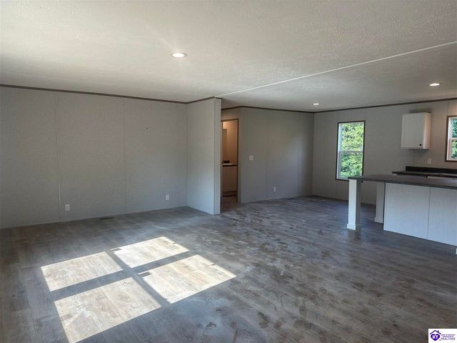 225 Browning Drive, Vine Grove, KY 40108