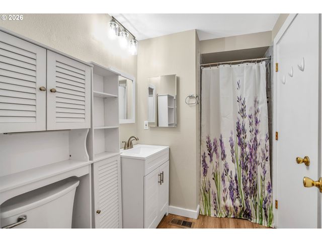 12900 Ne 5TH St, Vancouver, WA 98684