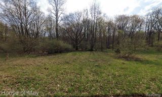 1132 N Lemen Street, Fenton, MI 48430