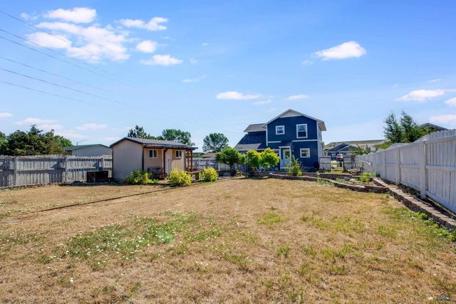 3315 CHIEF DR, Rapid City, SD 57701