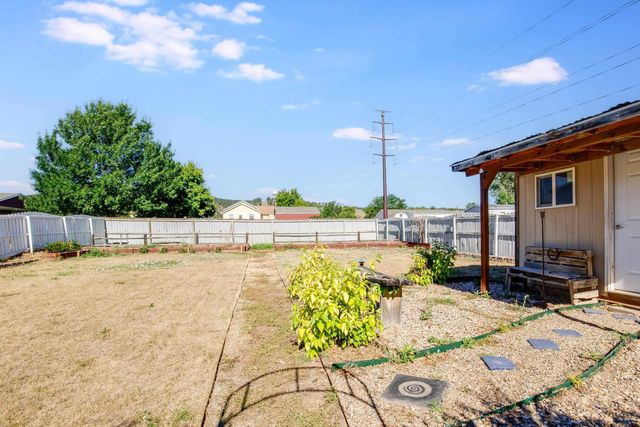 3315 CHIEF DR, Rapid City, SD 57701