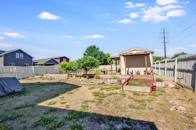 3315 CHIEF DR, Rapid City, SD 57701
