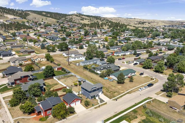 3315 CHIEF DR, Rapid City, SD 57701