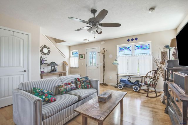 3315 CHIEF DR, Rapid City, SD 57701