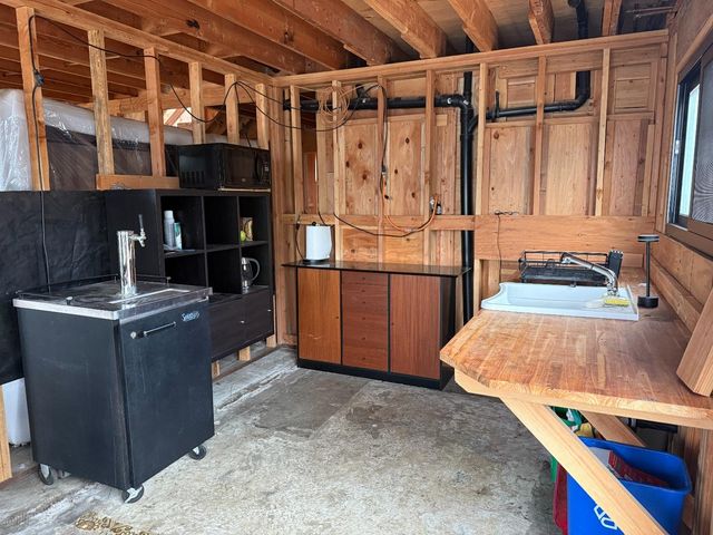 87 Lawrence Avenue, Watsonville, CA 95076