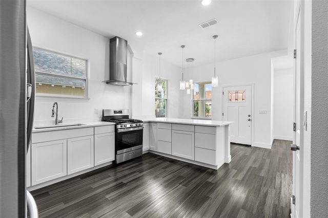 2141 UPTON COURT S, St Petersburg, FL 33712