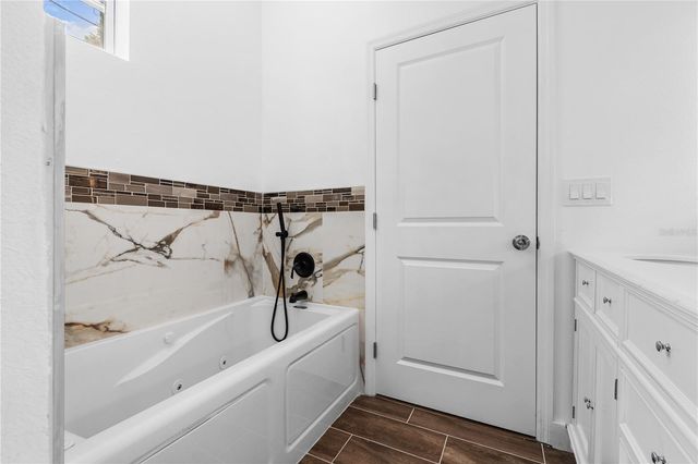 2141 UPTON COURT S, St Petersburg, FL 33712