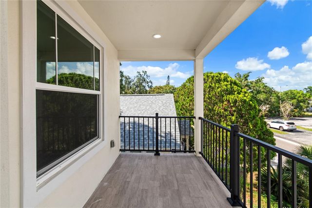 2141 UPTON COURT S, St Petersburg, FL 33712