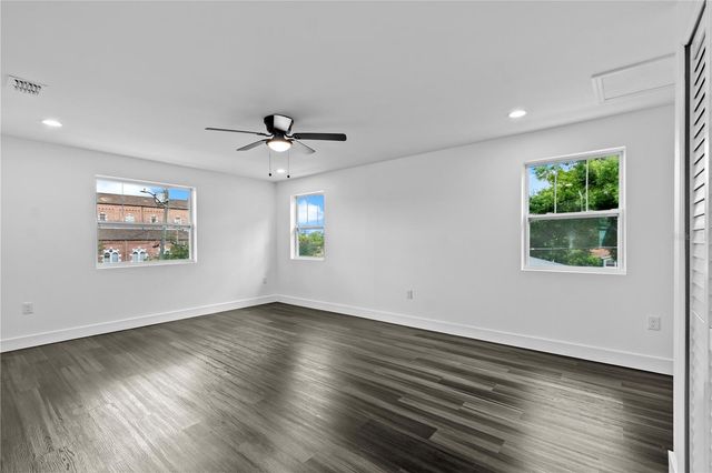 2141 UPTON COURT S, St Petersburg, FL 33712