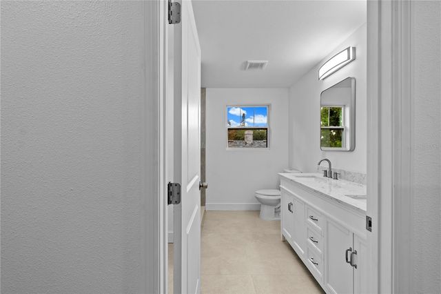 2141 UPTON COURT S, St Petersburg, FL 33712
