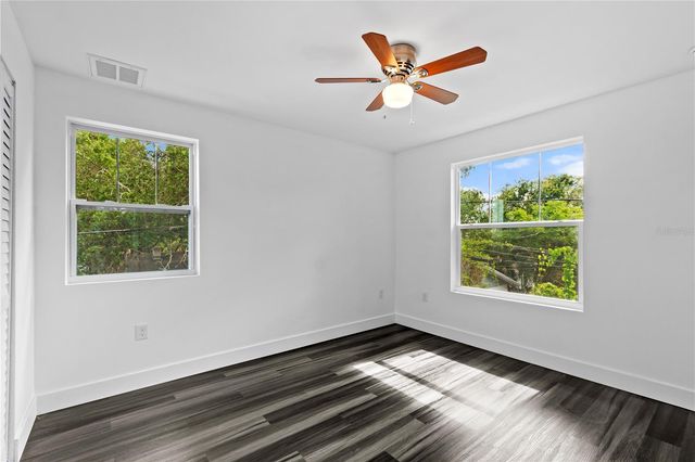 2141 UPTON COURT S, St Petersburg, FL 33712