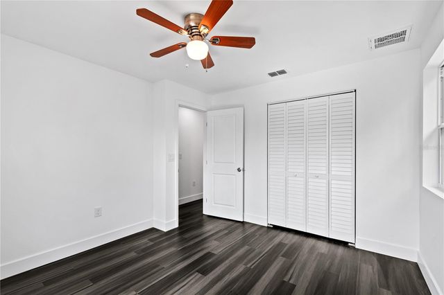 2141 UPTON COURT S, St Petersburg, FL 33712