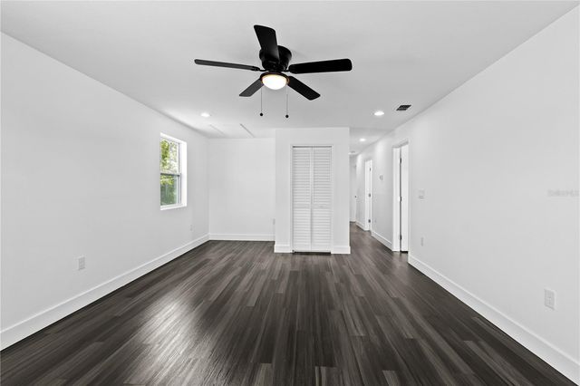 2141 UPTON COURT S, St Petersburg, FL 33712