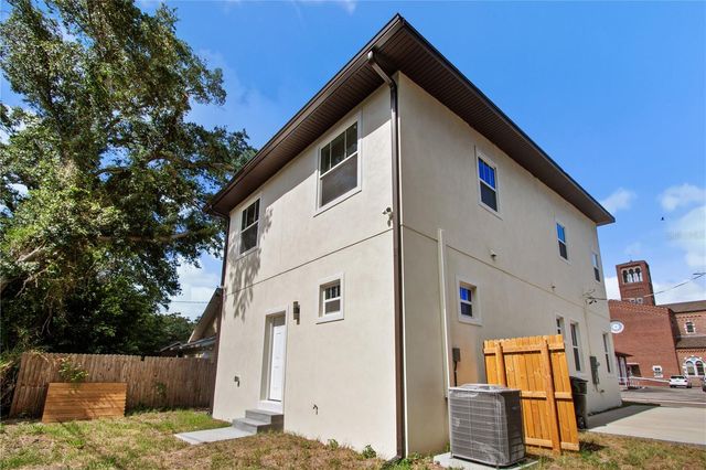 2141 UPTON COURT S, St Petersburg, FL 33712