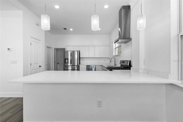 2141 UPTON COURT S, St Petersburg, FL 33712
