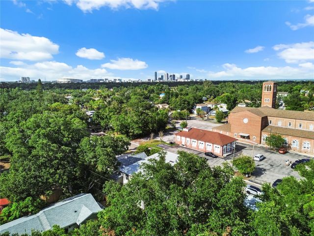 2141 UPTON COURT S, St Petersburg, FL 33712