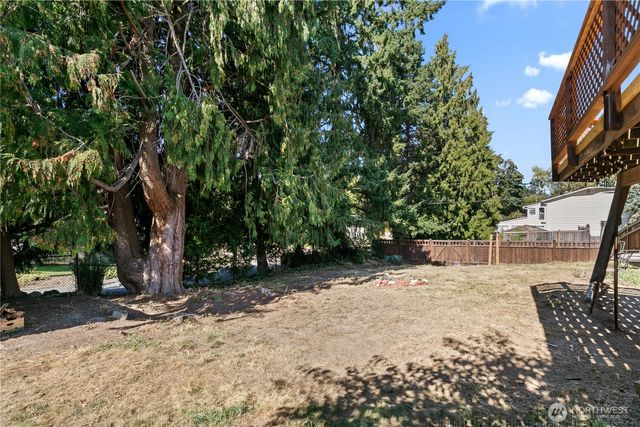 18228 42nd Place W, Lynnwood, WA 98037