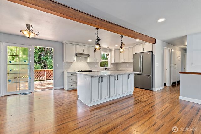 18228 42nd Place W, Lynnwood, WA 98037