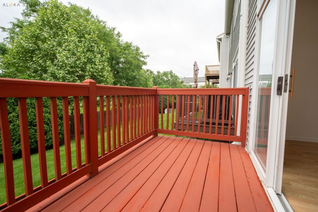 880 Genesee Drive, Naperville, IL 60563