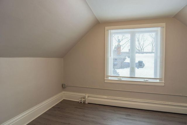 1220 Burr Street, Saint Paul, MN 55130