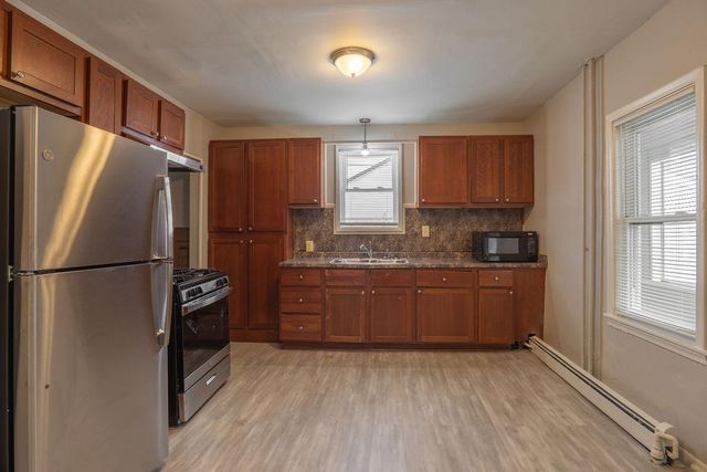 1220 Burr Street, Saint Paul, MN 55130