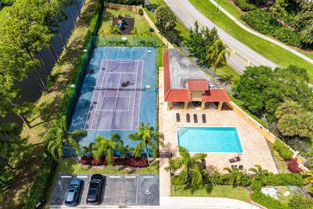 143 St Michaels Court, Jupiter, FL 33458