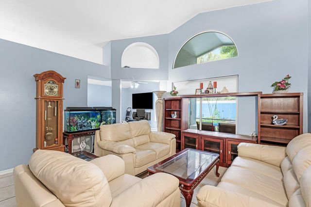 143 St Michaels Court, Jupiter, FL 33458
