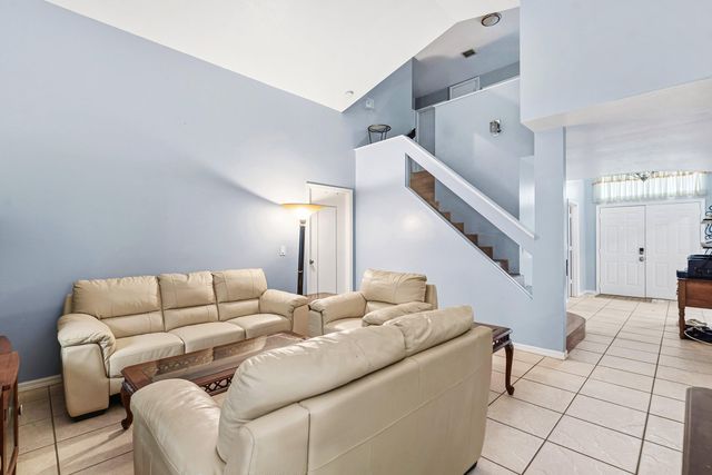 143 St Michaels Court, Jupiter, FL 33458