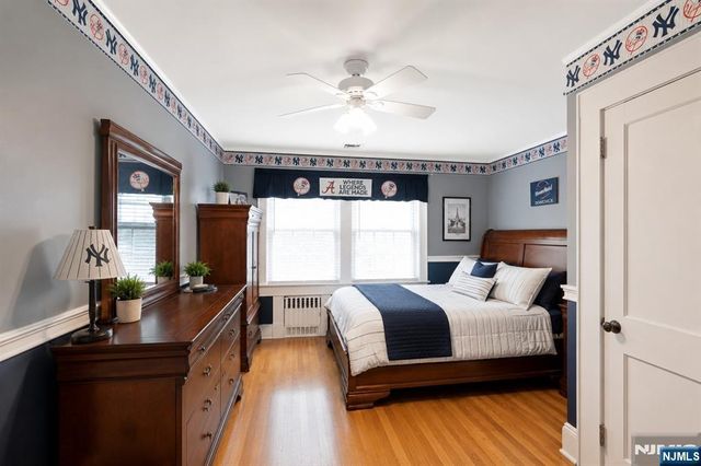 7 Wayland Drive, Verona, NJ 07044