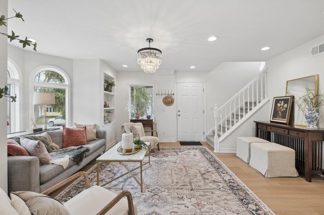 1212 1st Street NW, Rochester, MN 55901